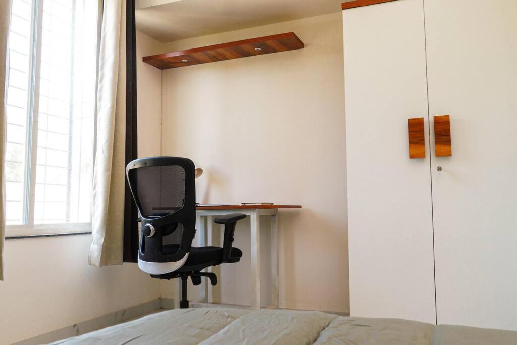 A Homely 1 Bhk In Main Kharadi - Anandkunj Apartment